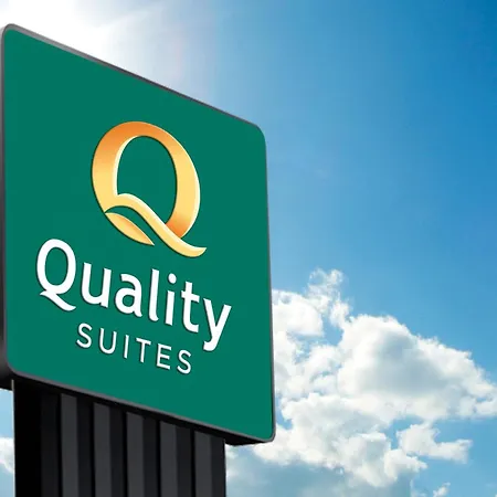 Aparthotel Quality - Les Capucins Reims